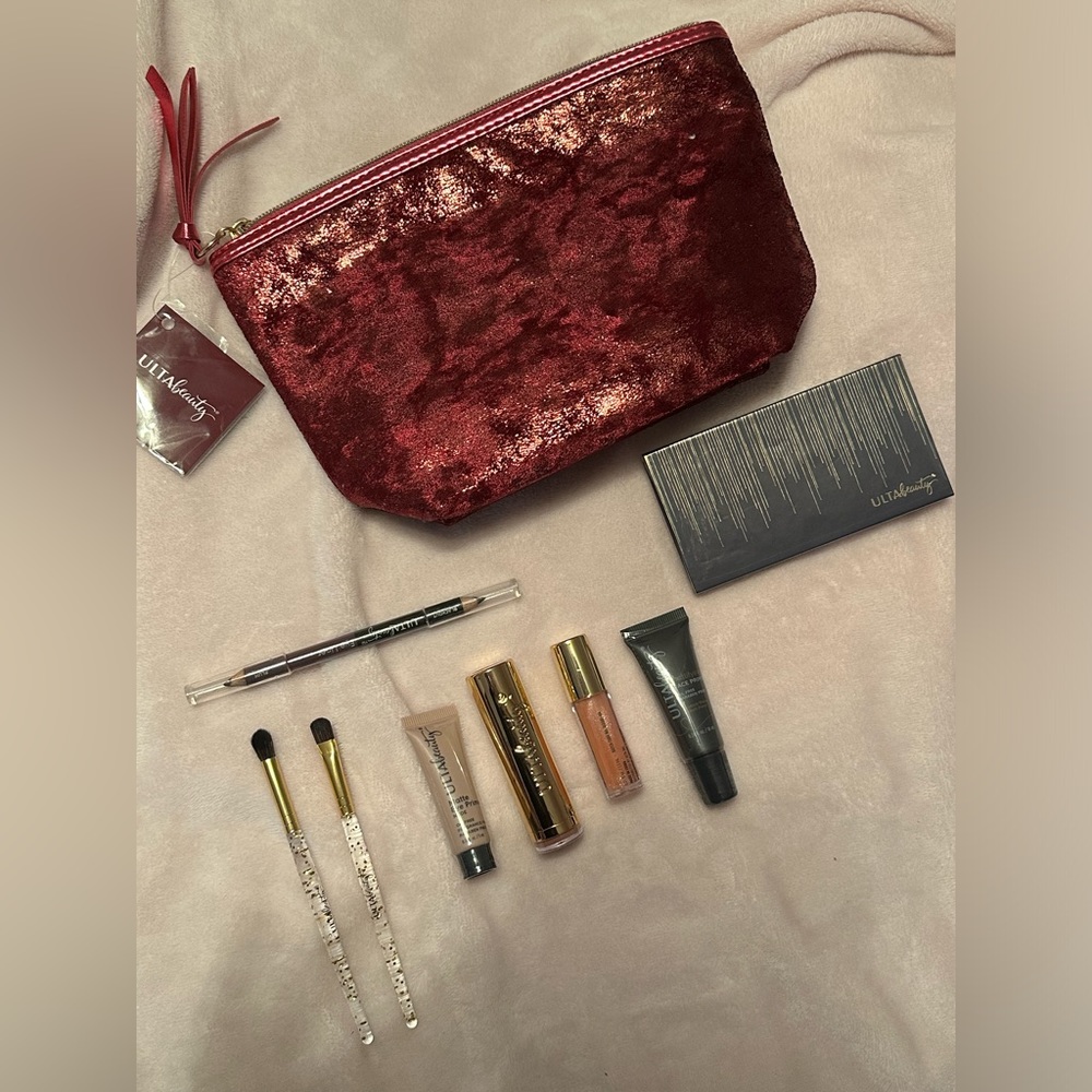 NWT Ulta Beauty 10 Piece Collection